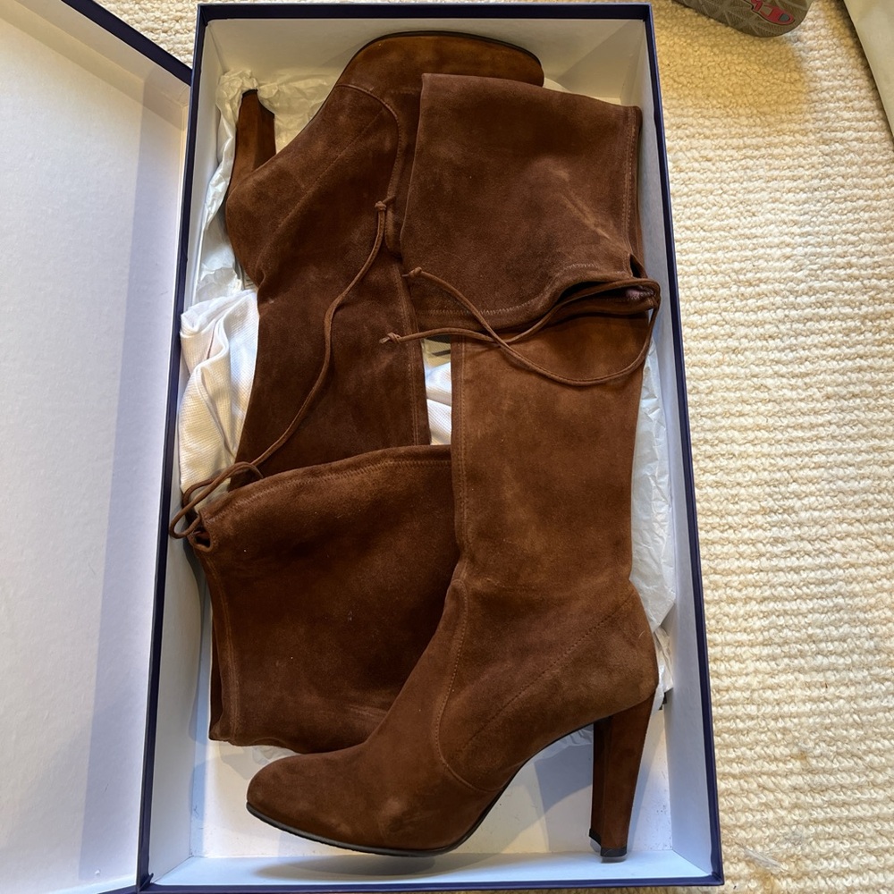 Stuart Weitzman Brown Heeled Boots with Suede Texture and Stiletto Heel